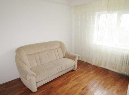 Apartament 3 camere, 65 mp, recent renovat,boxa subsol, zona Cora - Photo 4