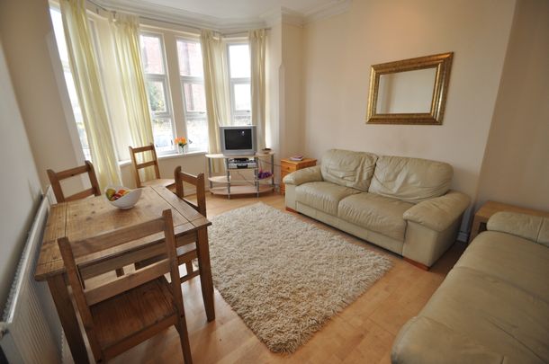 33 Russell Road NG7 6HD Nottingham - Photo 1