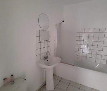 Location Appartement 2 pièces 41m² - Photo 3