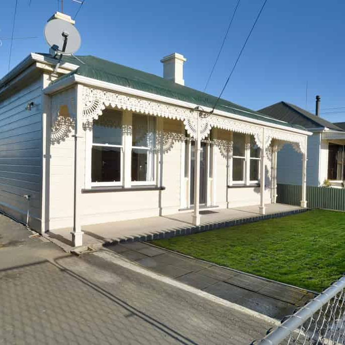 Charming Saint Kilda Rental Awaits You! - Photo 1