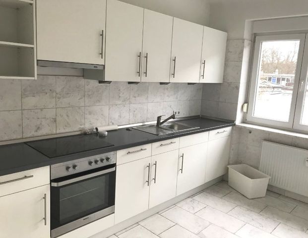 Große Wohnung direkt am Tibarg – Viel Platz, heller Wohnkomfort und großzügiger Grundriss - Foto 1
