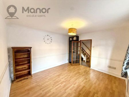 3 bedroom terraced house to rent - Photo 3