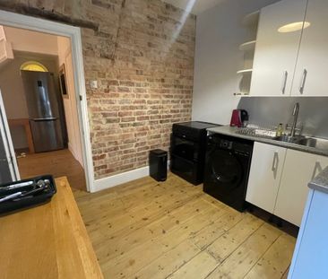 Parkstone Road, POOLE - Photo 1