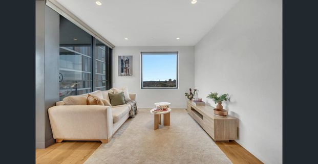 IN THE HEART OF ARMADALE WITH STUNNING CITY VIEWS - Photo 1