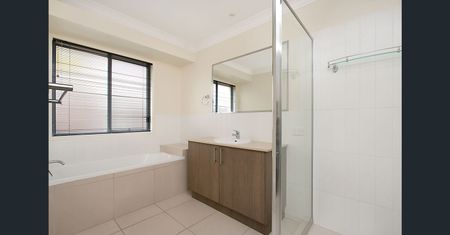 A Coomera Waters Gem - Photo 4