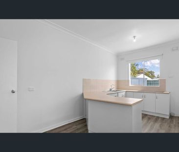 The Family Home - Photo 5