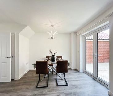 Vickers Road, Beck Row - Photo 2