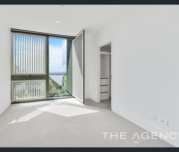 LIVE IN LUXURY - Photo 1