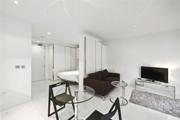 Baltimore Wharf, Baltimore Square E14 - Photo 1