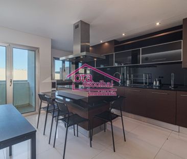 3 room luxury Flat for rent in Odivelas, Portugal - Photo 1