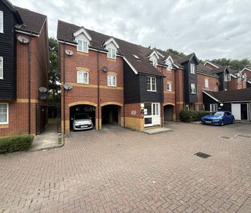 Gould Close, Newbury, Berkshire, RG14 - Photo 5
