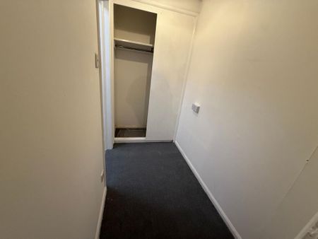 Property to rent - Photo 4