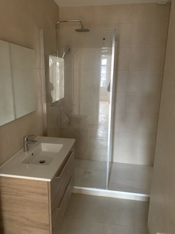 Location Appartement 4 pièces 95m² SARREGUEMINES 57200 - Photo 4