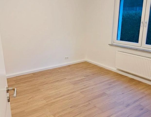 Erstbezug nach Sanierung – 2-Zimmer-Wohnung, 53 m², EG, Balkon - Photo 1