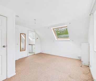 1 bedroom Studio in The Oaks, Staines-upon-Thames - Photo 5