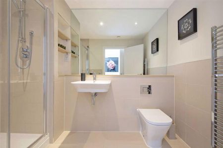 2 bedroom flat to rent - Photo 4