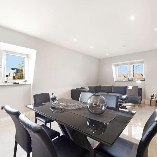 Aspen Place, Bushey Heath, WD23 - Photo 1