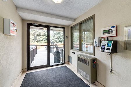 2120 Southland Dr SW, Calgary - Photo 2