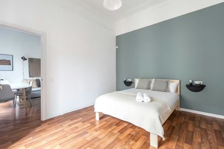 Carrer Gran de Gràcia, Barcelona, Catalonia 08012 - Photo 5