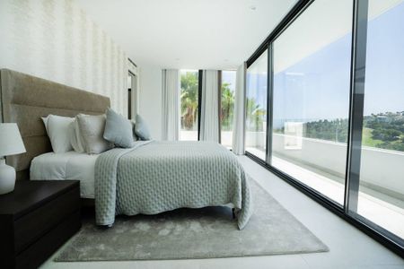 5 bedroom luxury Villa for rent in Benahavís, Spain - Photo 2