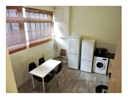 5 bedroom townhouse to rent - Photo 4