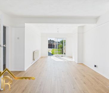 3 bedroom terraced house to rent - Photo 3