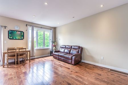 For Lease - 1030 Oakcrossing Gate Unit# 47, London North, Ontario - Photo 2