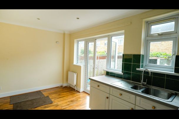 2 Bed Semi-Detached House, Walton Road, E12 - Photo 1
