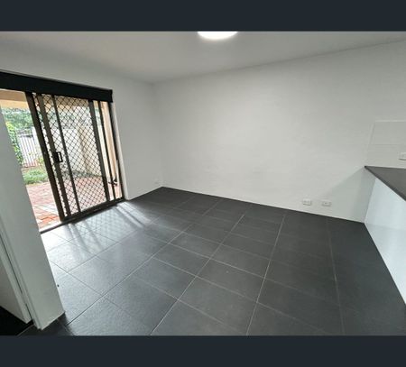 1/32 Garland Street, Victoria Park, WA 6100 - Photo 3