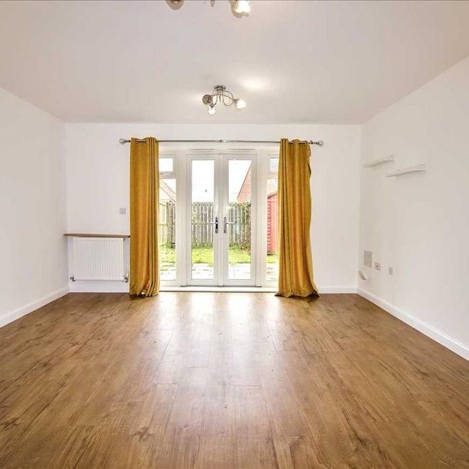 2 bedroom semi-detached house to rent - Photo 1