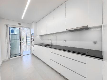 Fantástico Apartamento T2 com Varanda em Matosinhos - Photo 3