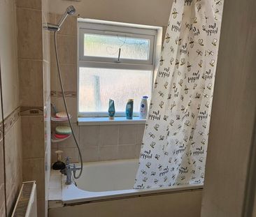 3 Bed Terraced House, Wimborne Road, LU1 - Photo 5