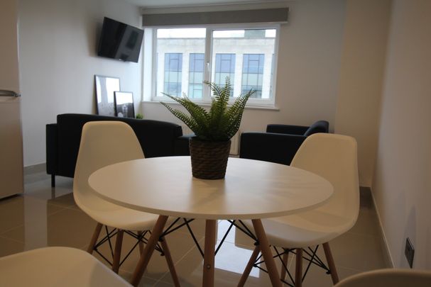Flat 75, Samara Plaza, LS2 9DU, Leeds - Photo 1
