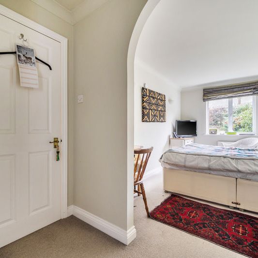 Ockford Road, Godalming - 2 bedrooms Property for lettings - Seymours - Photo 1