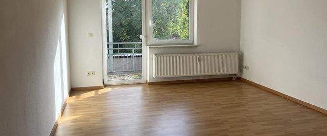Perfekte Wohnung mit Wohlfühlcharakter, schönem Balkon und Tageslichtbad! - Foto 1