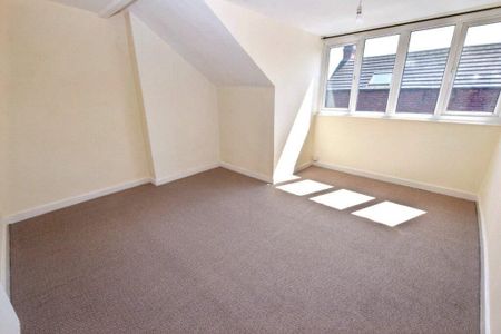 2 Bed Terraced House, Aberdeen Road, LS12 - Photo 4