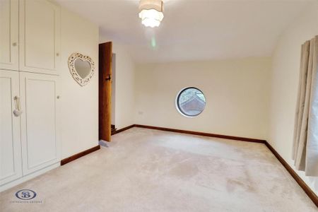 4 bedroom house to rent - Photo 2
