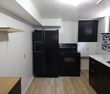 For Lease - 6 Galewood Drive, Toronto, Ontario - Photo 6