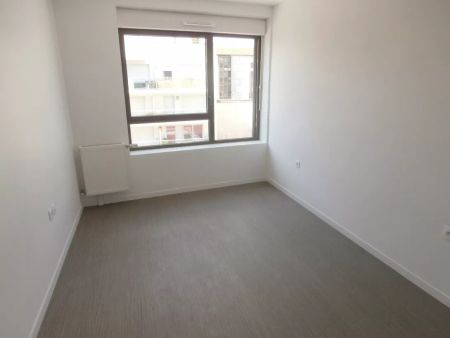 Location appartement T6 123.55m² à Tinqueux (51430) - Photo 4