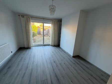 2 bedroom townhouse to rent - Photo 2