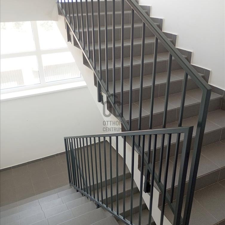 Kiadó újszerű állapotú lakás - Nyíregyháza - Photo 1