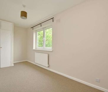 Wricklemarsh Road, London, SE3 - Photo 3