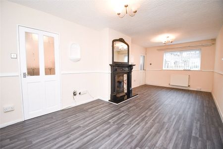 Royden Road, CH49 4NA, Upton - Photo 2