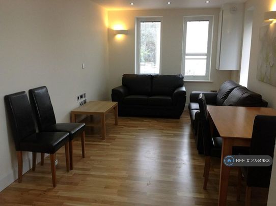 1 bedroom flat to rent - Photo 1