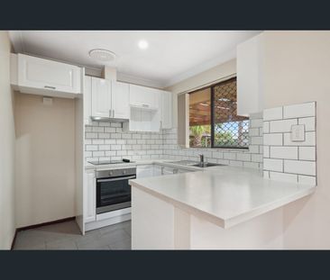 31B Fifth Avenue, Rossmoyne, WA 6148 - Photo 2
