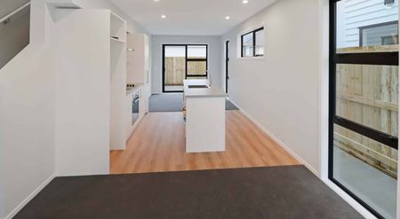 Naenae Living - Photo 3