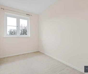 Sullivans Reach, Walton-on-thames, Surrey, KT12 - Photo 6