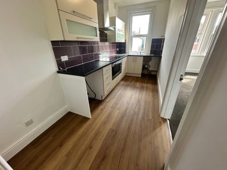 Frederica Road, Bournemouth - Photo 3