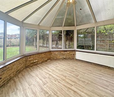 4 bedroom detached house to rent - Photo 6