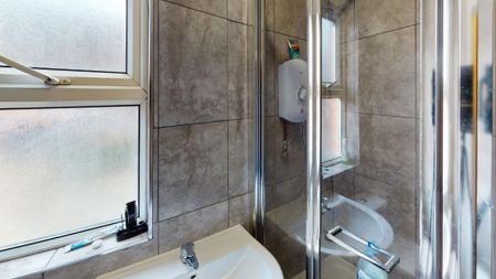 2 bedroom terraced house to rent - Photo 5